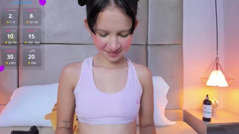 angelag_ online show from November 14, 9:05 pm