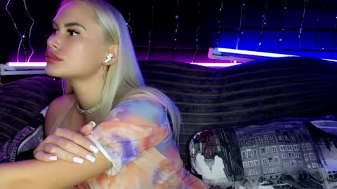 AngelaLaCherry online show from March 30, 9:20 am