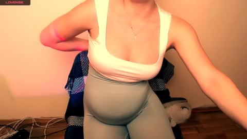 Alice online show from December 4, 2:38 pm