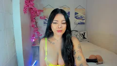 Snapshot of angelamorena chatting on September 14, 10:44 pm angelamorena online show from September 14, 10:44 pm