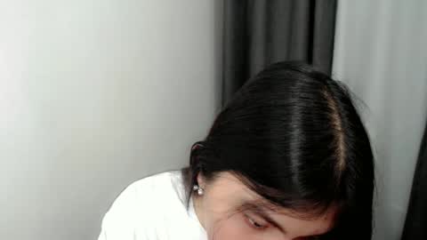 Snapshot of angelari_slut chatting on September 11, 7:53 am angelari_slut online show from September 11, 7:53 am