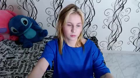 Angela online show from April 7, 1:29 am