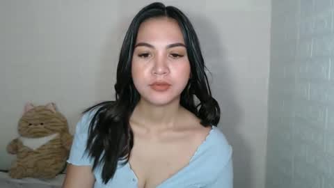 Snapshot of angelavida chatting on September 16, 2:57 am angel- i am new here please do understand that i only get naked on private room thank you online show from September 16, 2:57 am