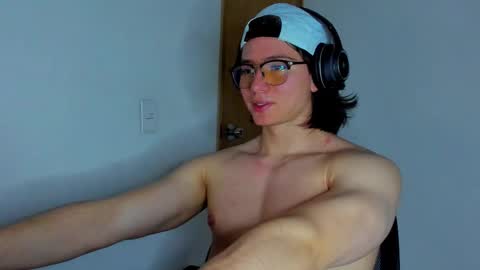 Angel Bennet online show from November 13, 10:45 pm