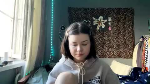 angelcatier online show from June 19, 2:01 pm