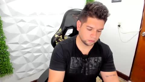 Snapshot of angelcute3 chatting on February 13, 4:50 pm angel online show from February 13, 4:50 pm