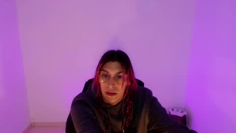 angele online show from February 5, 8:34 pm