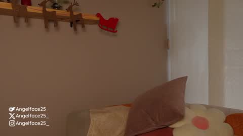 angelface25 online show from December 27, 10:05 pm