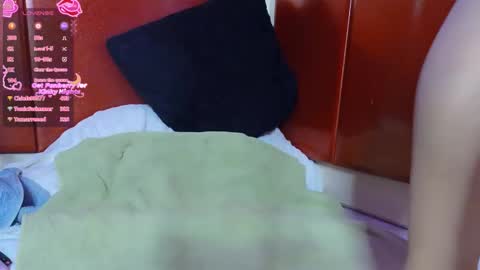 Jenny online show from April 11, 7:45 am