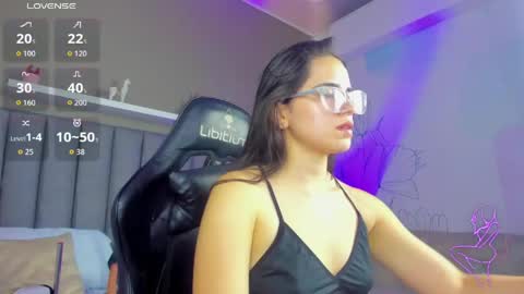 A N G E L I C A online show from April 23, 7:26 pm