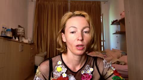 angelicfenix online show from May 20, 12:22 pm