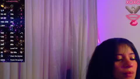 Snapshot of angelie_3 chatting on October 9, 11:48 am angelie online show from October 9, 11:48 am
