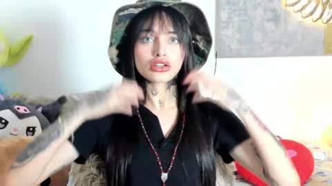 Angeline Smith  online show from October 19, 7:02 am