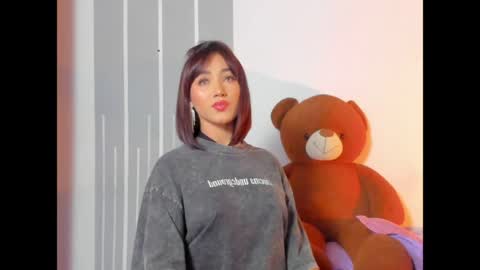 Angelique Murphy online show from April 4, 7:48 am