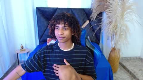 Angel online show from April 7, 8:11 pm