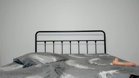 Anne online show from February 6, 9:06 pm