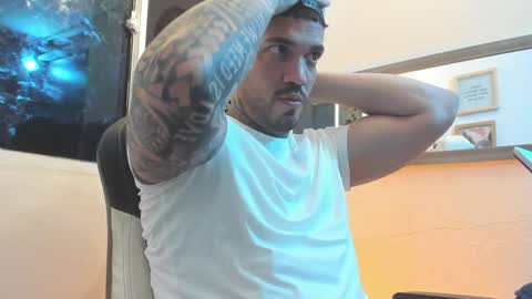 angellatino0 online show from February 8, 4:36 am