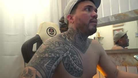 angellatino0 online show from November 22, 6:01 am