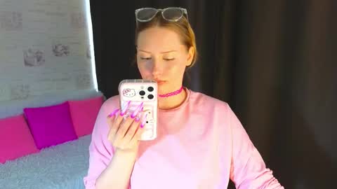 Cutie online show from October 9, 6:52 am