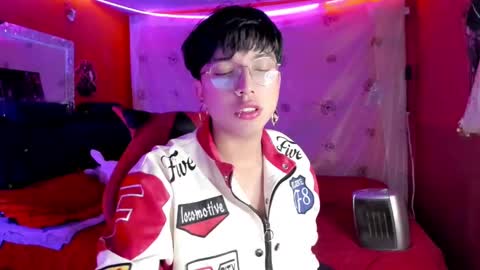 Snapshot of angellonfire chatting on September 23, 8:19 am Angel  online show from September 23, 8:19 am