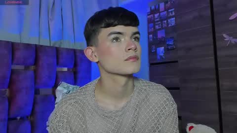 Angelo I work from home this is my room  online show from February 13, 5:48 am