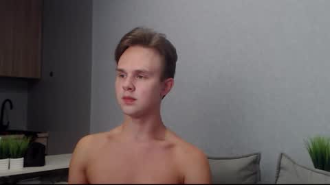 Angel online show from September 21, 1:04 pm