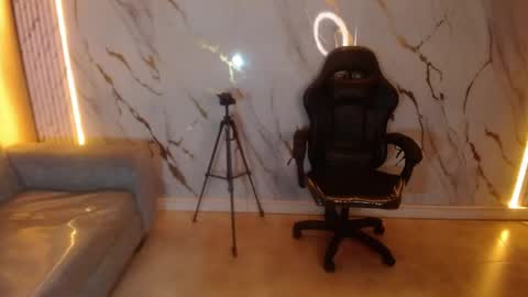 Angel online show from May 21, 2:56 pm