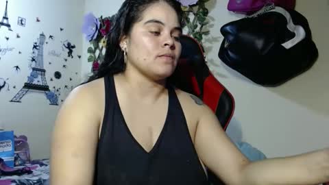 Snapshot of angelsexhotlatin chatting on February 6, 12:54 am angelsexhotlatin online show from February 6, 12:54 am