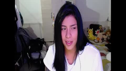 Snapshot of angelswhithe chatting on September 19, 6:44 pm angels online show from September 19, 6:44 pm