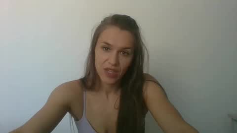 angiemilly online show from September 17, 9:57 am