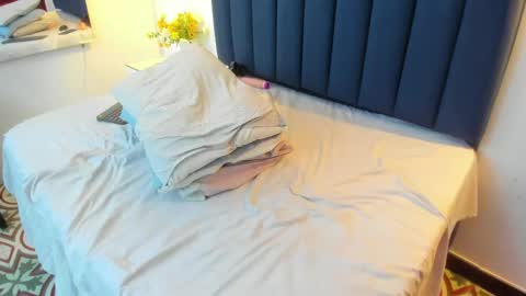 angyrios online show from April 16, 8:09 pm