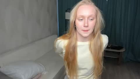 Violet online show from April 15, 7:34 am