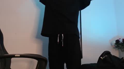 anhonymus online show from November 22, 8:40 pm