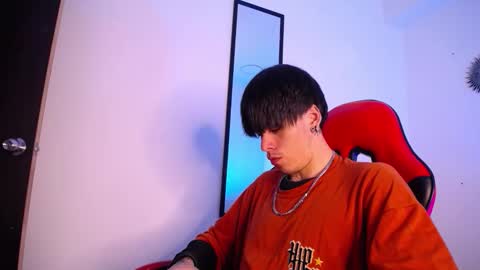 anhonymus online show from November 26, 3:48 am