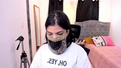 Anissa online show from March 19, 3:39 pm