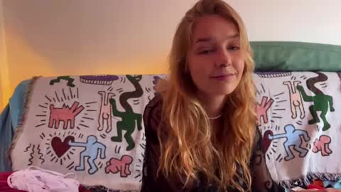 anita__hills online show from February 25, 3:31 am