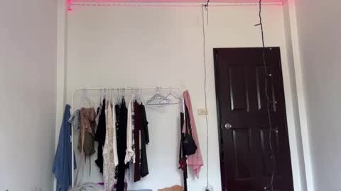 anita__hills online show from March 6, 4:30 am