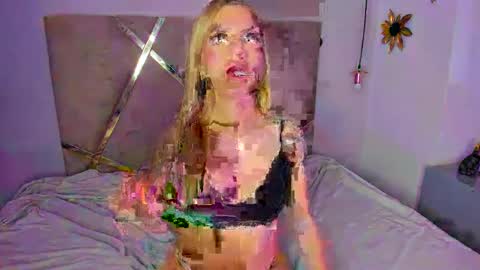 Snapshot of anittatoro_ chatting on October 2, 9:35 pm Anittatoro online show from October 2, 9:35 pm