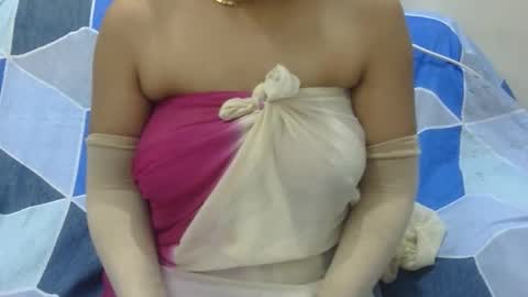Snapshot of anjali_dogra786 chatting on October 4, 10:24 am anjali_dogra786 online show from October 4, 10:24 am