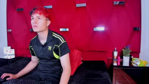 ANGEL AND TEFY online show from September 26, 4:48 pm