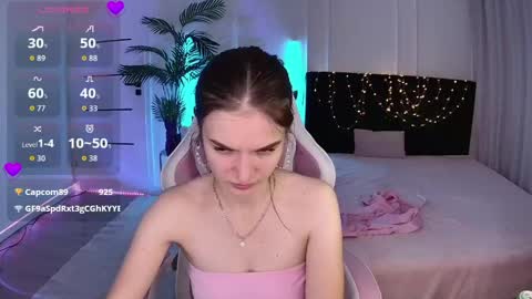 ann_woood online show from May 20, 6:58 pm