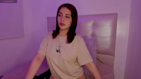 Snapshot of anna_blade_ chatting on October 11, 5:16 pm ANNA online show from October 11, 5:16 pm