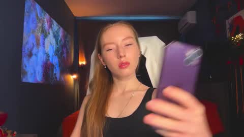 Anna online show from March 1, 1:48 pm