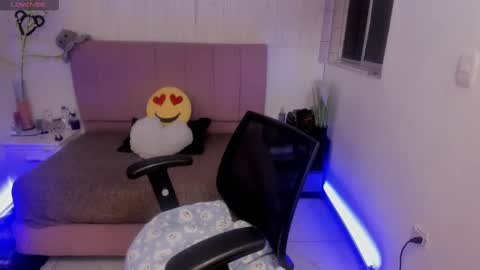Snapshot of anna_moon18 chatting on September 16, 4:37 am ANNA online show from September 16, 4:37 am