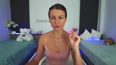 Snapshot of anna_shine_ chatting on January 11, 8:00 am Anna Shine online show from January 11, 8:00 am