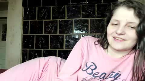 Snapshot of annaahcharm chatting on December 16, 6:59 pm annaahcharm online show from December 16, 6:59 pm