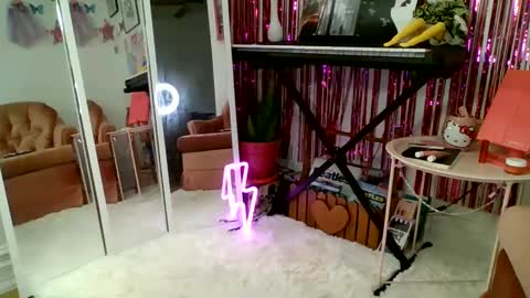 annadelrae444 online show from September 15, 2:35 am