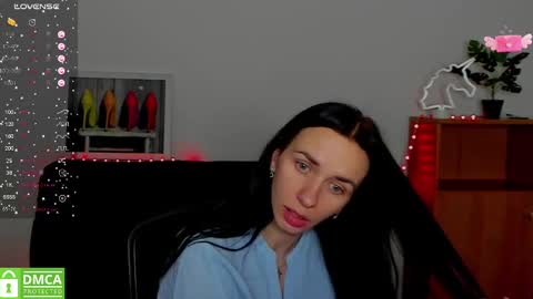 Snapshot of annakillian_kiss chatting on February 12, 12:55 pm Anna online show from February 12, 12:55 pm