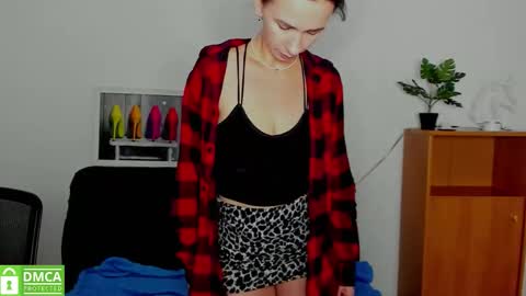 Snapshot of annakillian_kiss chatting on October 16, 6:35 am Anna online show from October 16, 6:35 am