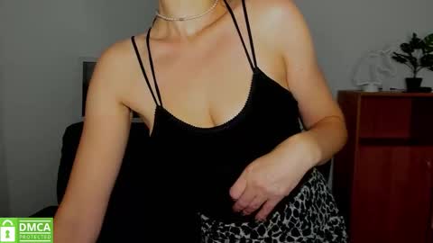 Snapshot of annakillian_kiss chatting on September 11, 5:52 am Anna online show from September 11, 5:52 am